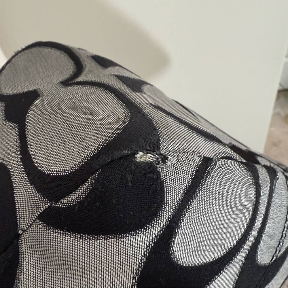 Coach Daisy Black and Silver Signature Tote Bag with 2 Hangtags - Picture 5 of 15